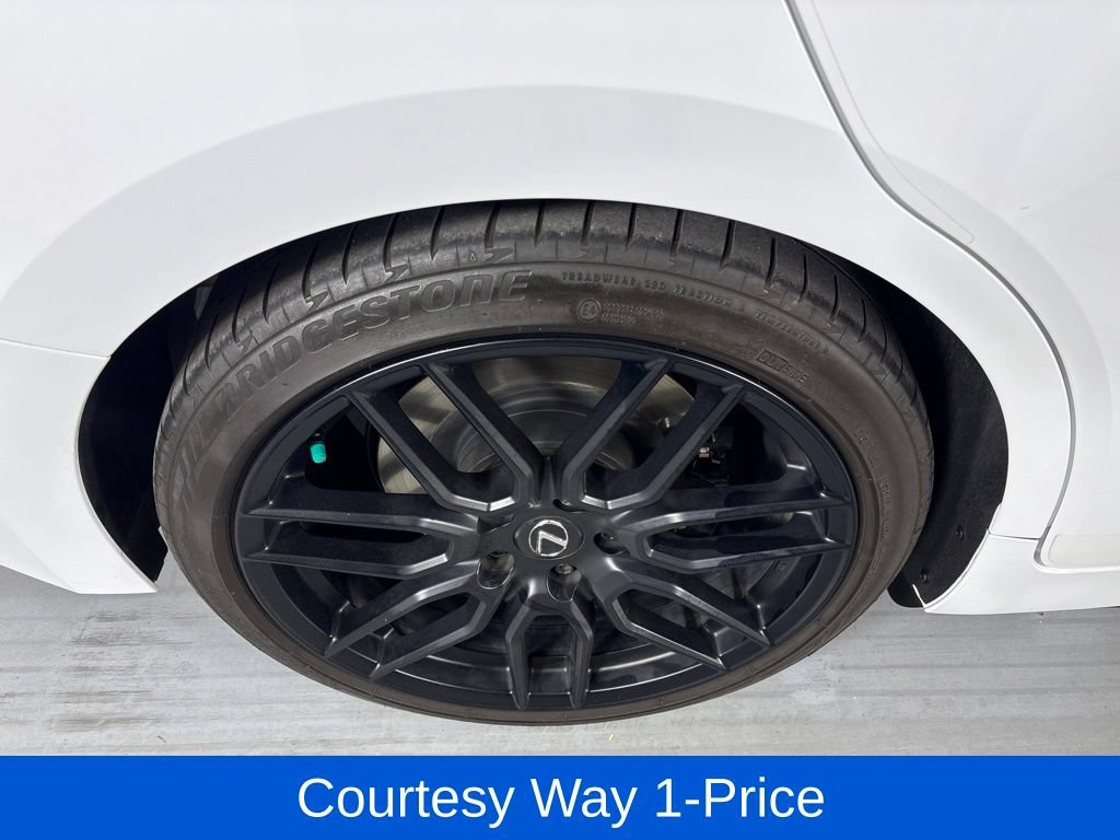Used 2024 Lexus IS 500 RWD image 13