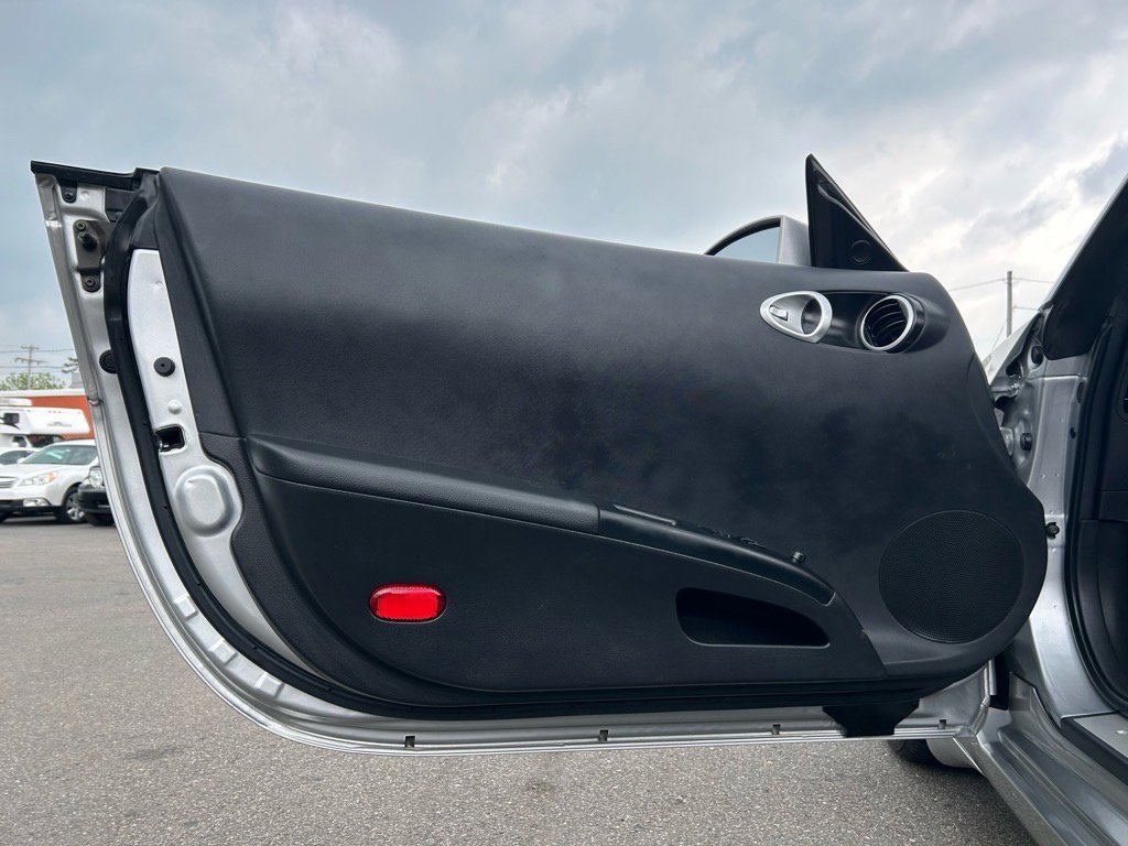 Used 2005 Nissan 350Z Touring image 31