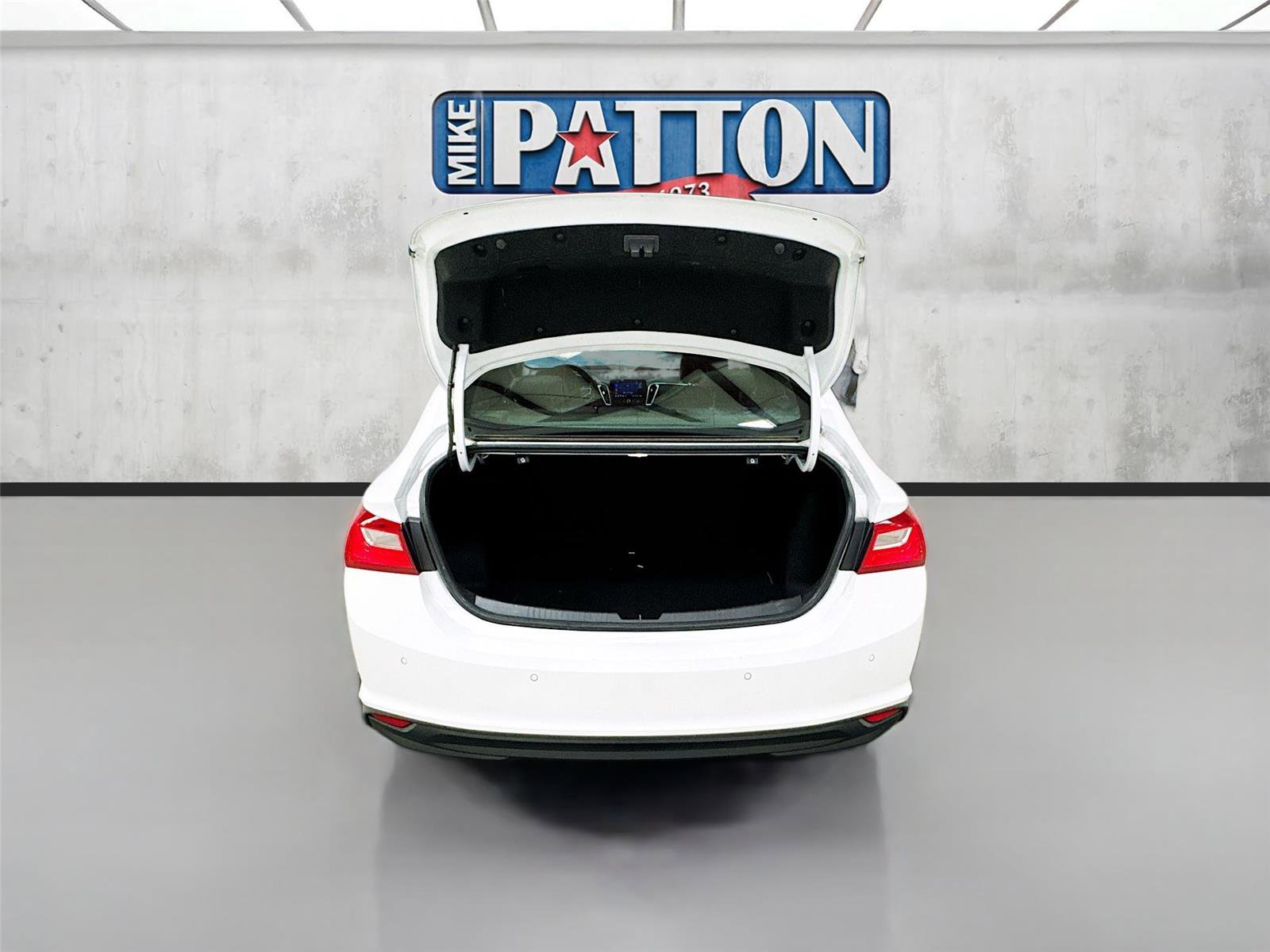 Used 2024 Chevrolet Malibu LT FWD image 25