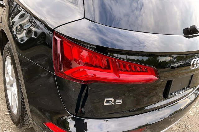 Used 2019 Audi Q5 2.0T Premium Plus w/ Convenience Package AWD/4WD image 30