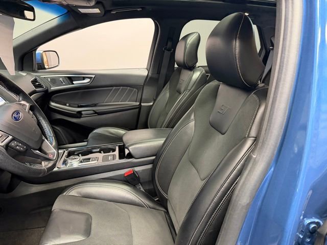 Used 2019 Ford Edge ST w/ Cold Weather Package AWD/4WD image 15