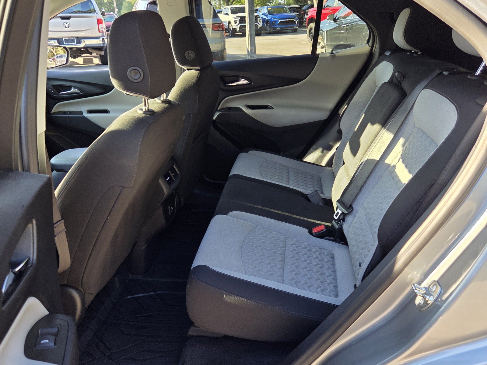 Used 2024 Chevrolet Equinox LS w/ LS Convenience Package FWD image 13