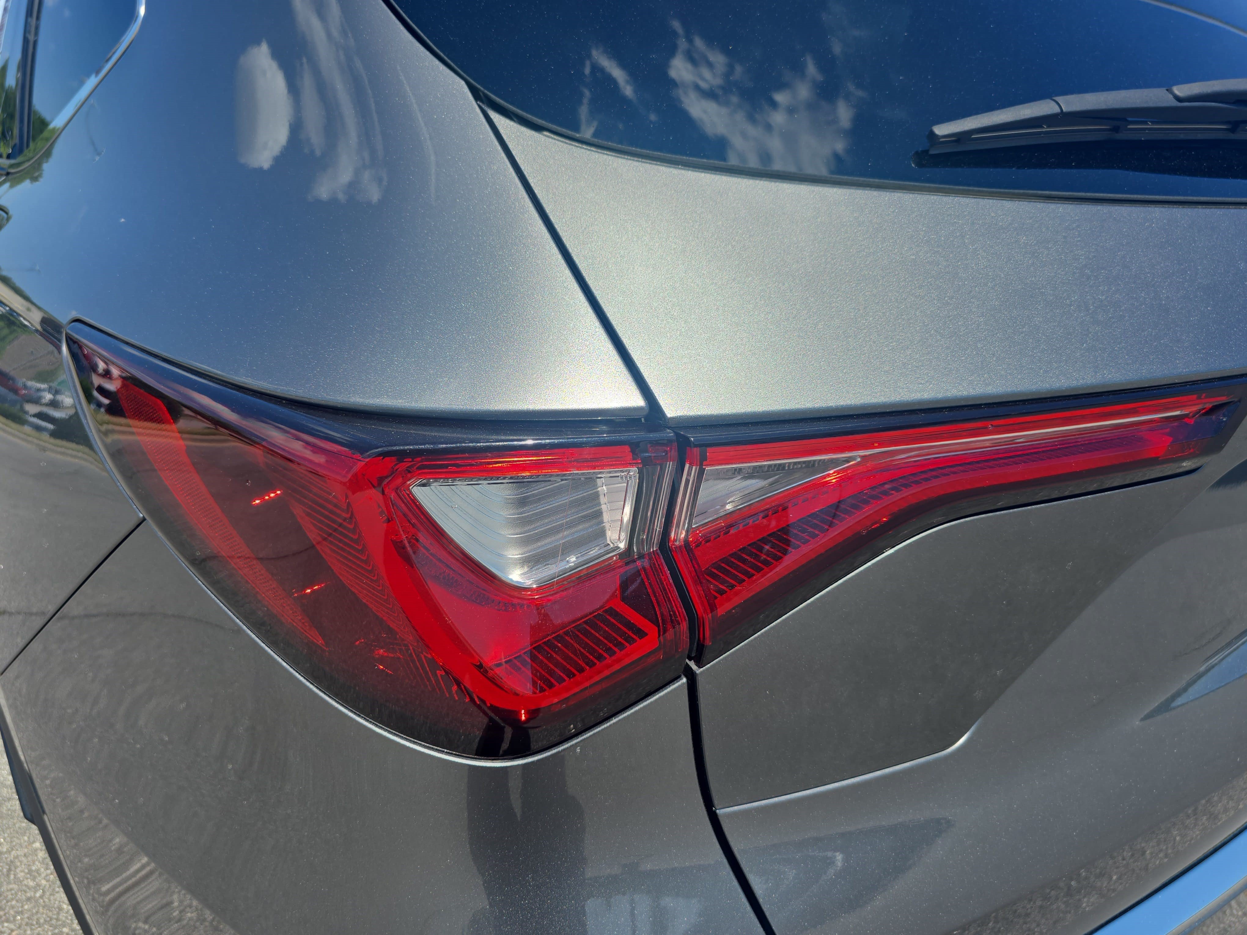 Used 2023 Acura MDX SH-AWD w/ Technology Package image 36