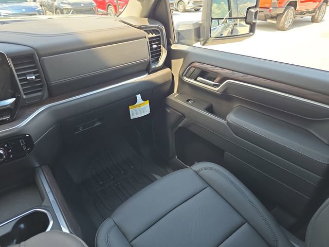 New 2025 GMC Sierra 2500 SLT w/ SLT Premium Package image 15