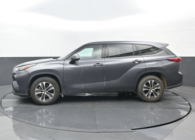 Used 2020 Toyota Highlander XLE FWD image 7
