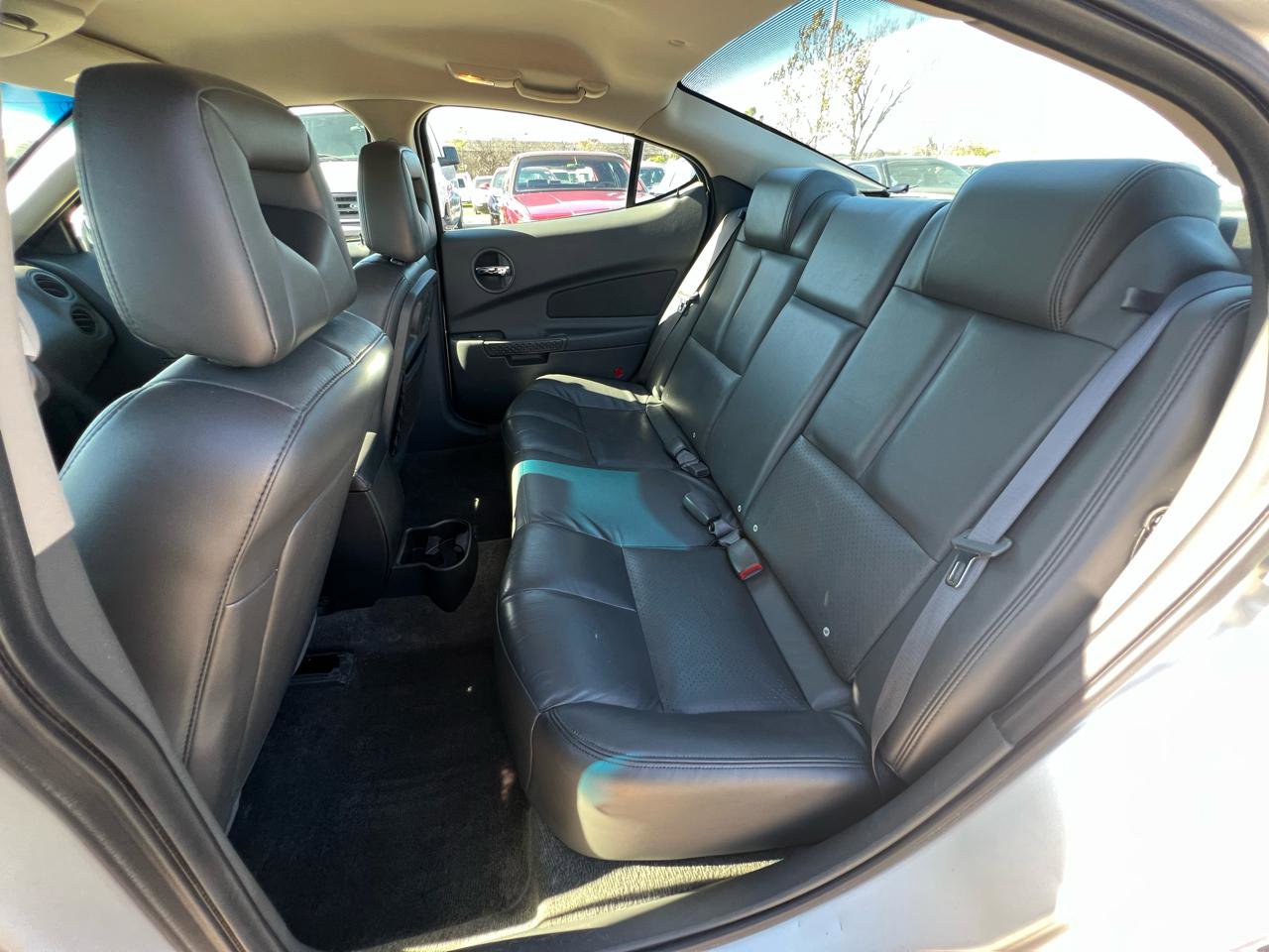 Used 2005 Pontiac Grand Prix GTP w/ Leather Trim Package image 39