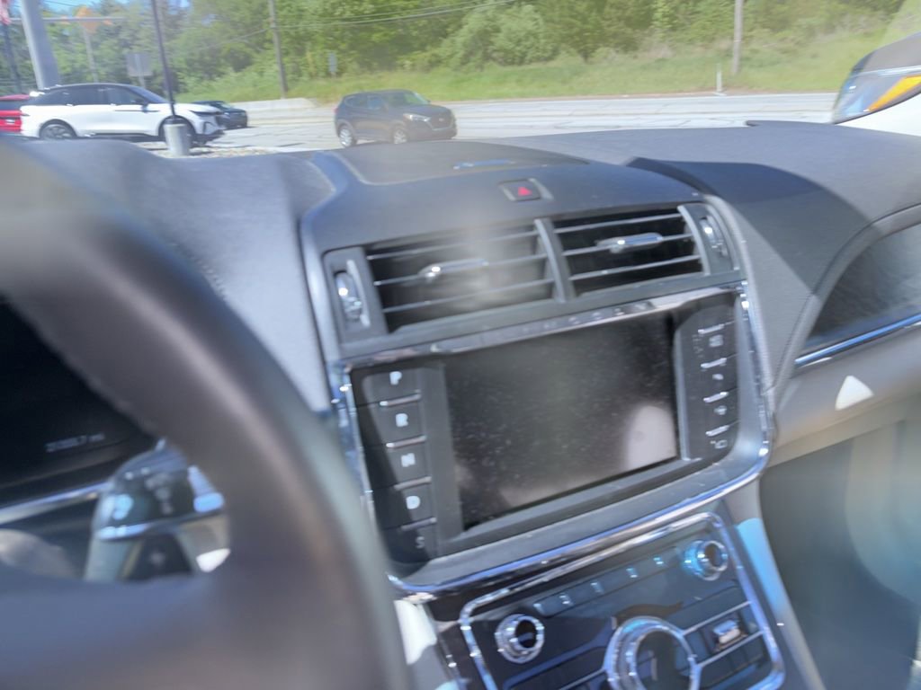 Used 2020 Lincoln Continental Reserve w/ Luxury Package AWD/4WD image 5