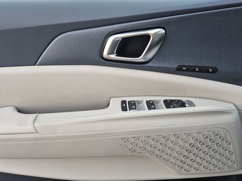 New 2026 Kia Carnival EX image 6