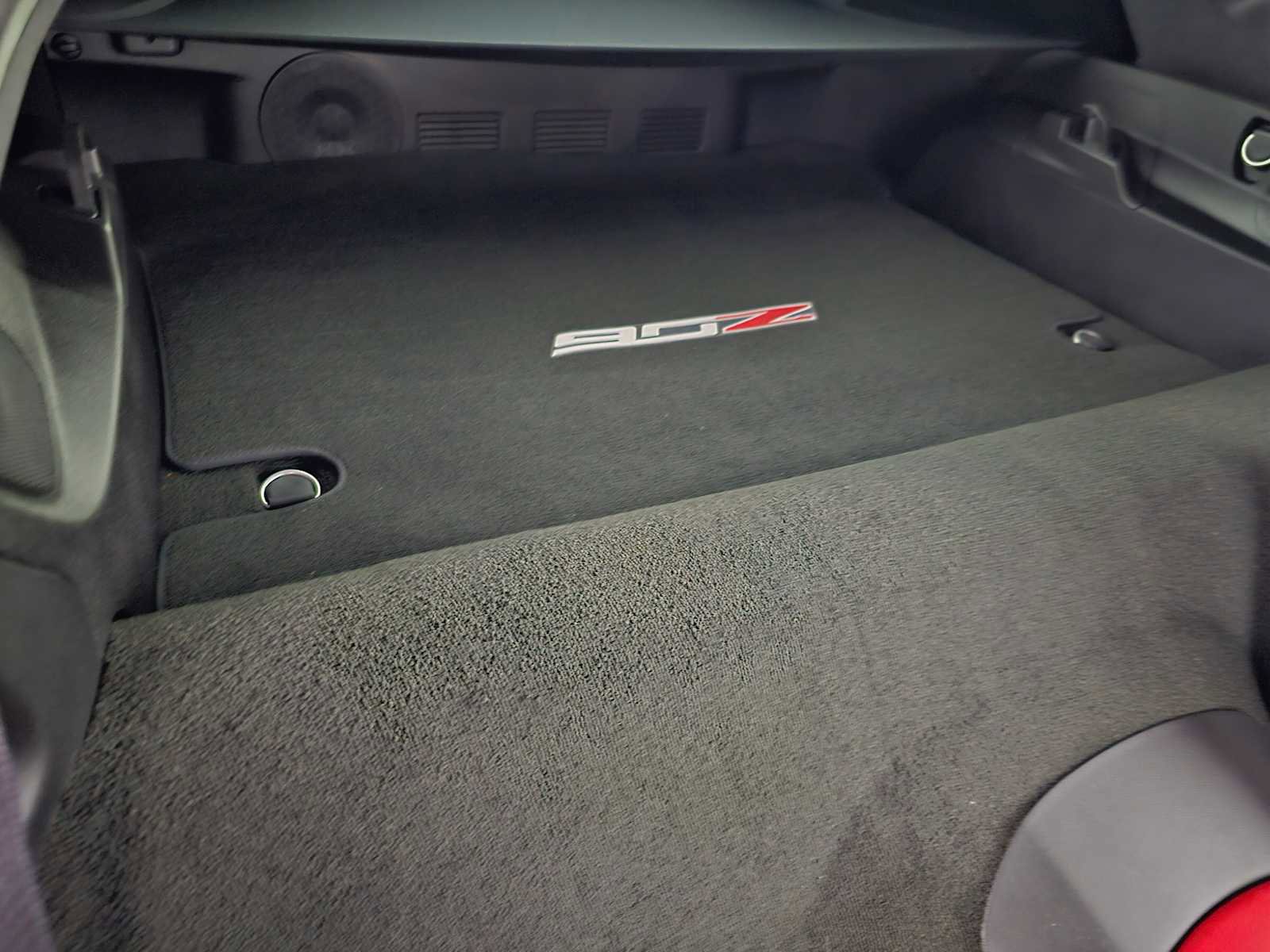 Used 2015 Chevrolet Corvette Z06 w/ 3LZ Preferred Equipment Group image 12