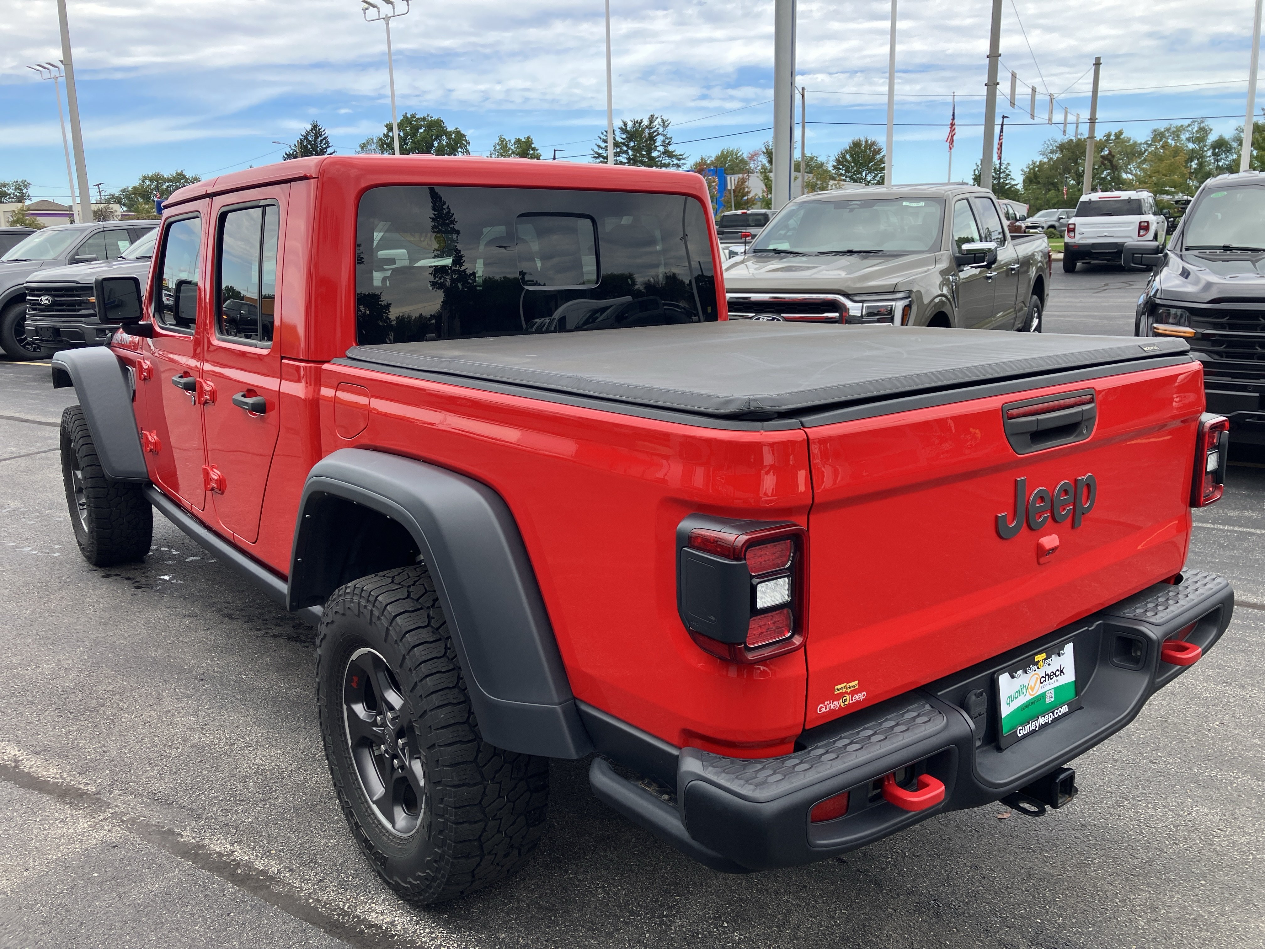 Used 2022 Jeep Gladiator Rubicon w/ LED Lighting Group AWD/4WD image 5