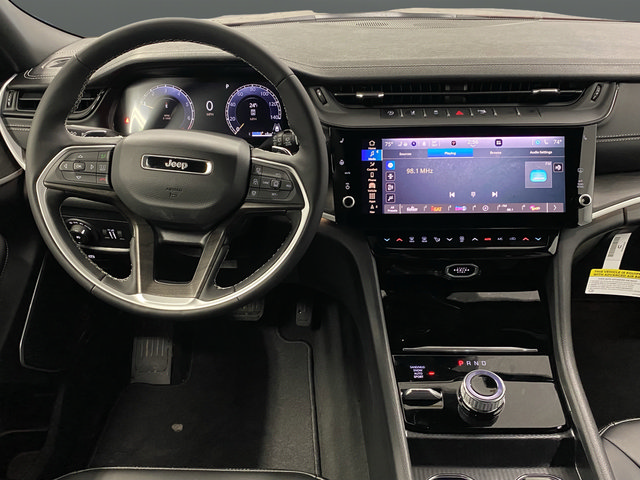 New 2026 Jeep Grand Cherokee Limited w/ Limited Altitude Package AWD/4WD image 5