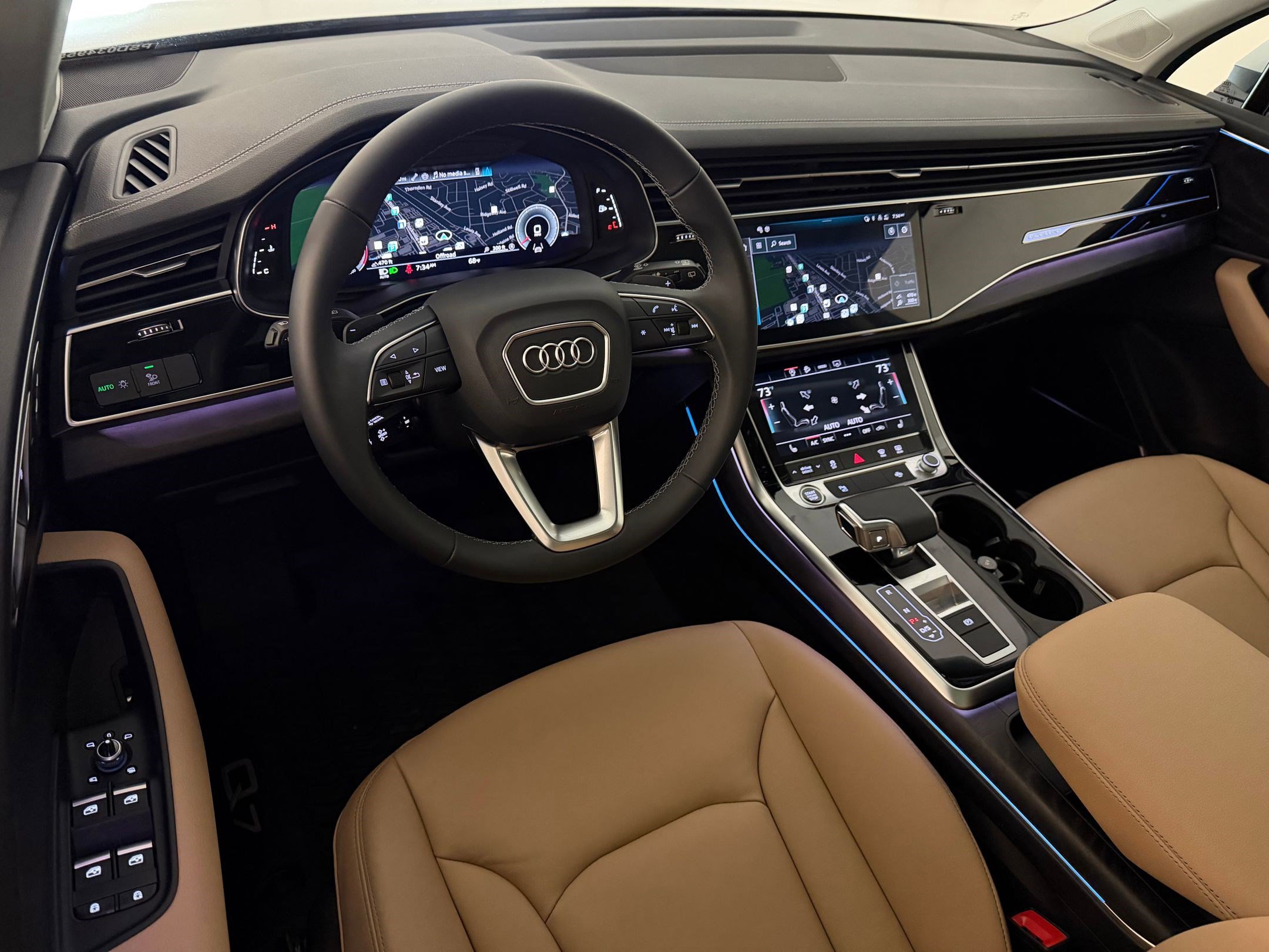 Used 2025 Audi Q7 2.0T Premium w/ Convenience Plus Package AWD/4WD image 4