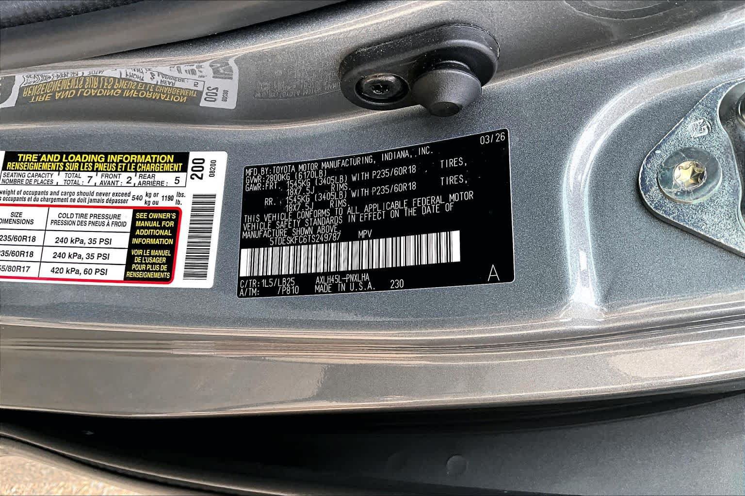 Used 2026 Toyota Sienna Platinum AWD/4WD image 36
