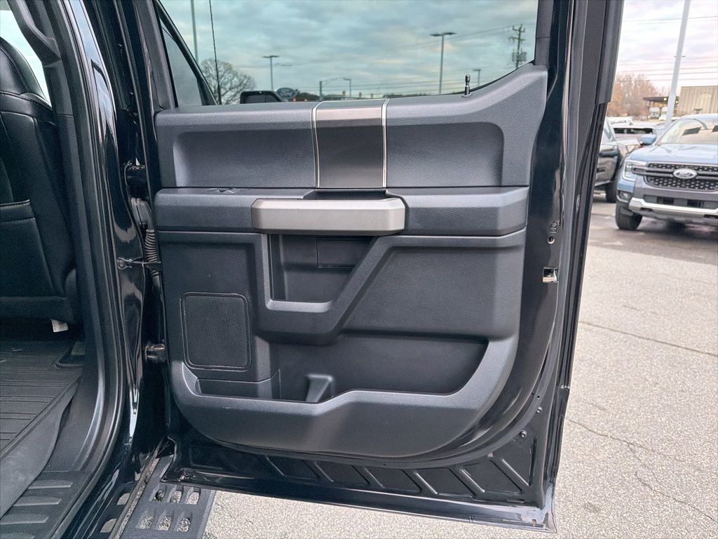 Used 2019 Ford F150 Raptor w/ Equipment Group 801A Mid image 19