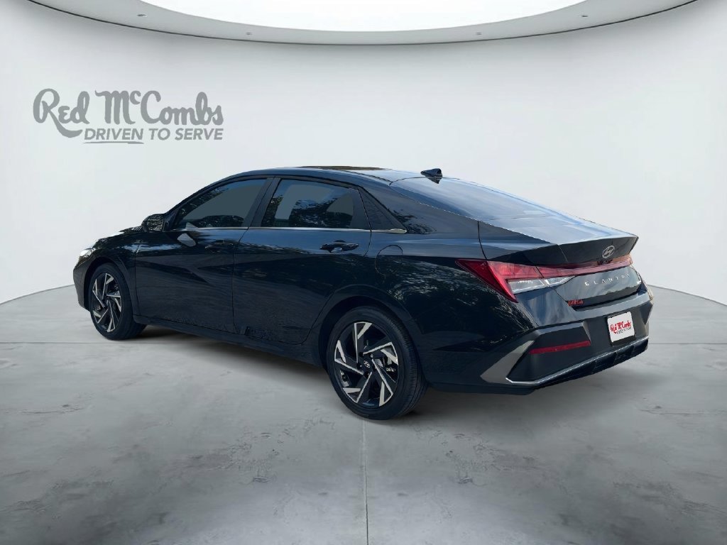 New 2026 Hyundai Elantra Limited FWD image 7