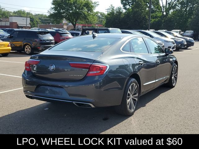 Used 2017 Buick LaCrosse Essence FWD image 4