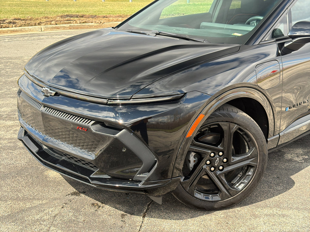 Used 2024 Chevrolet Equinox EV RS FWD image 8