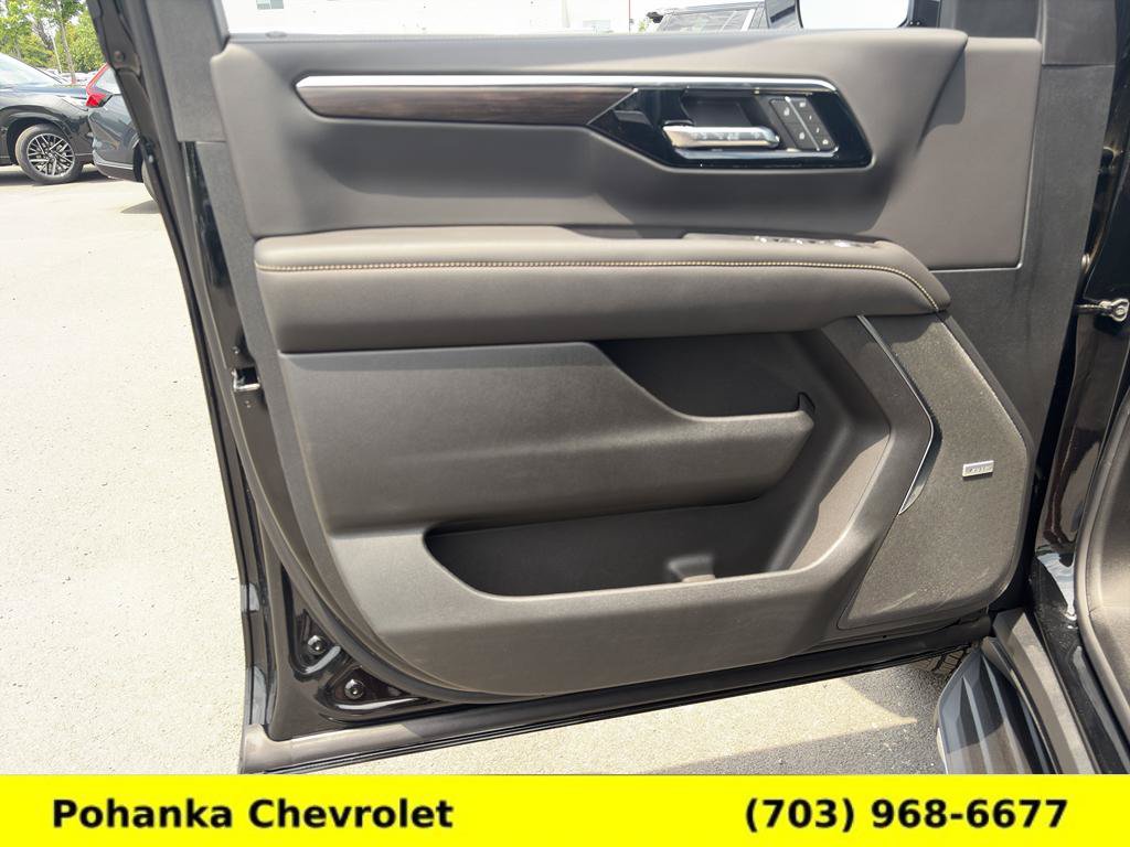 New 2026 Chevrolet Tahoe Premier w/ Sun And Tow Package AWD/4WD image 24