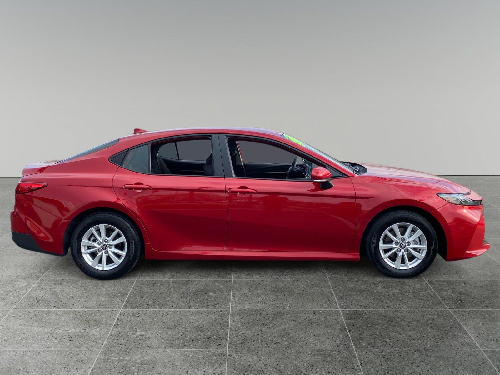 Used 2025 Toyota Camry LE FWD image 6