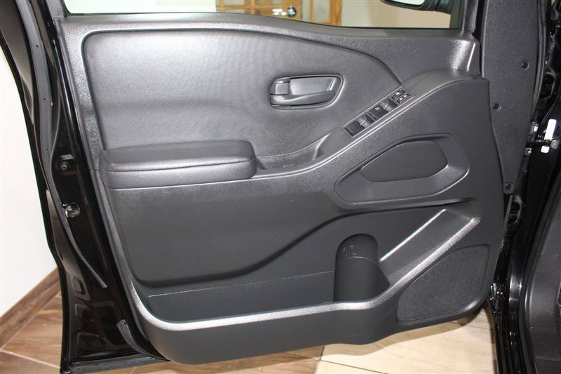 Used 2023 Nissan Frontier S AWD/4WD image 28
