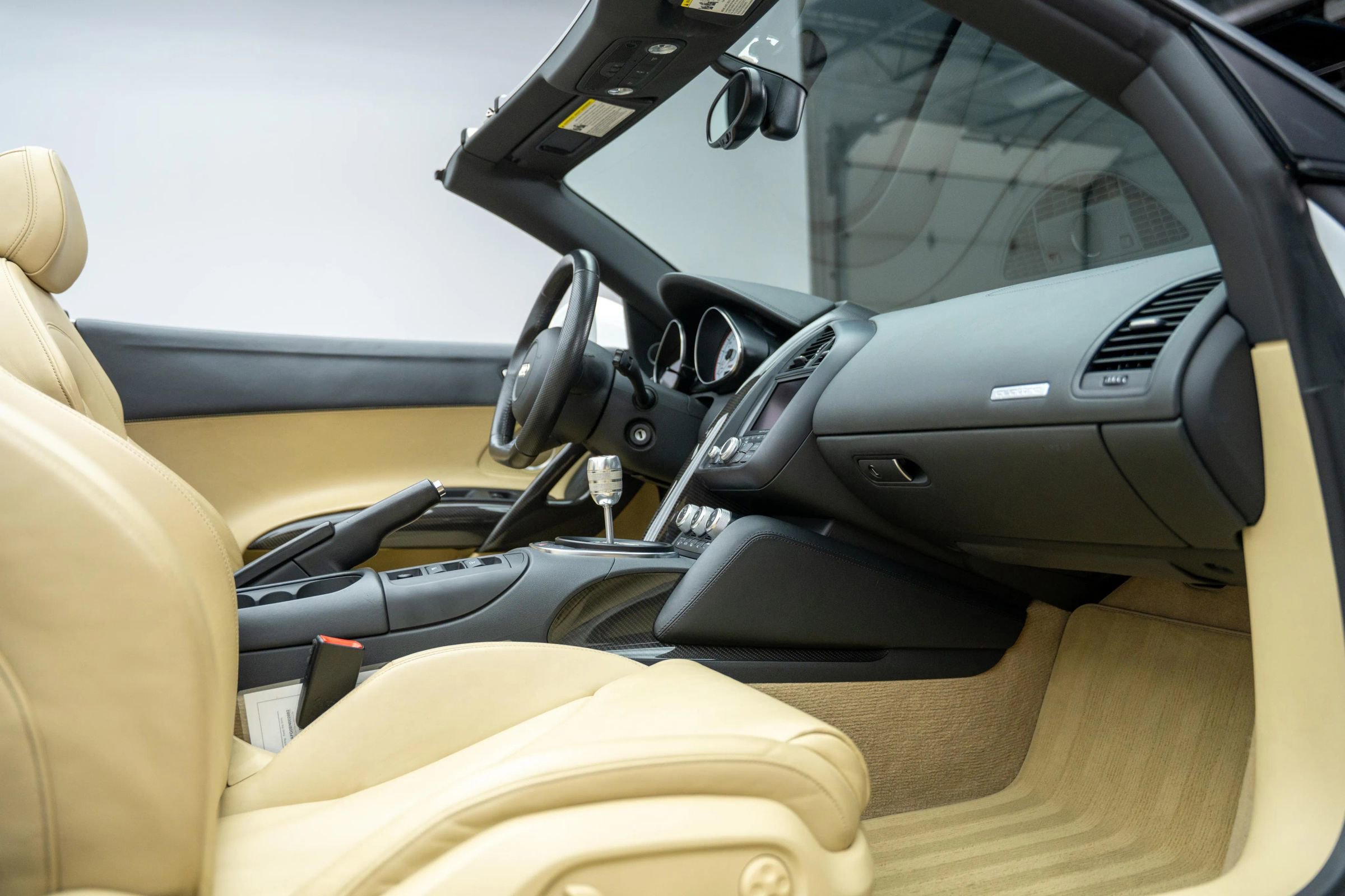 Used 2011 Audi R8 V10 image 32