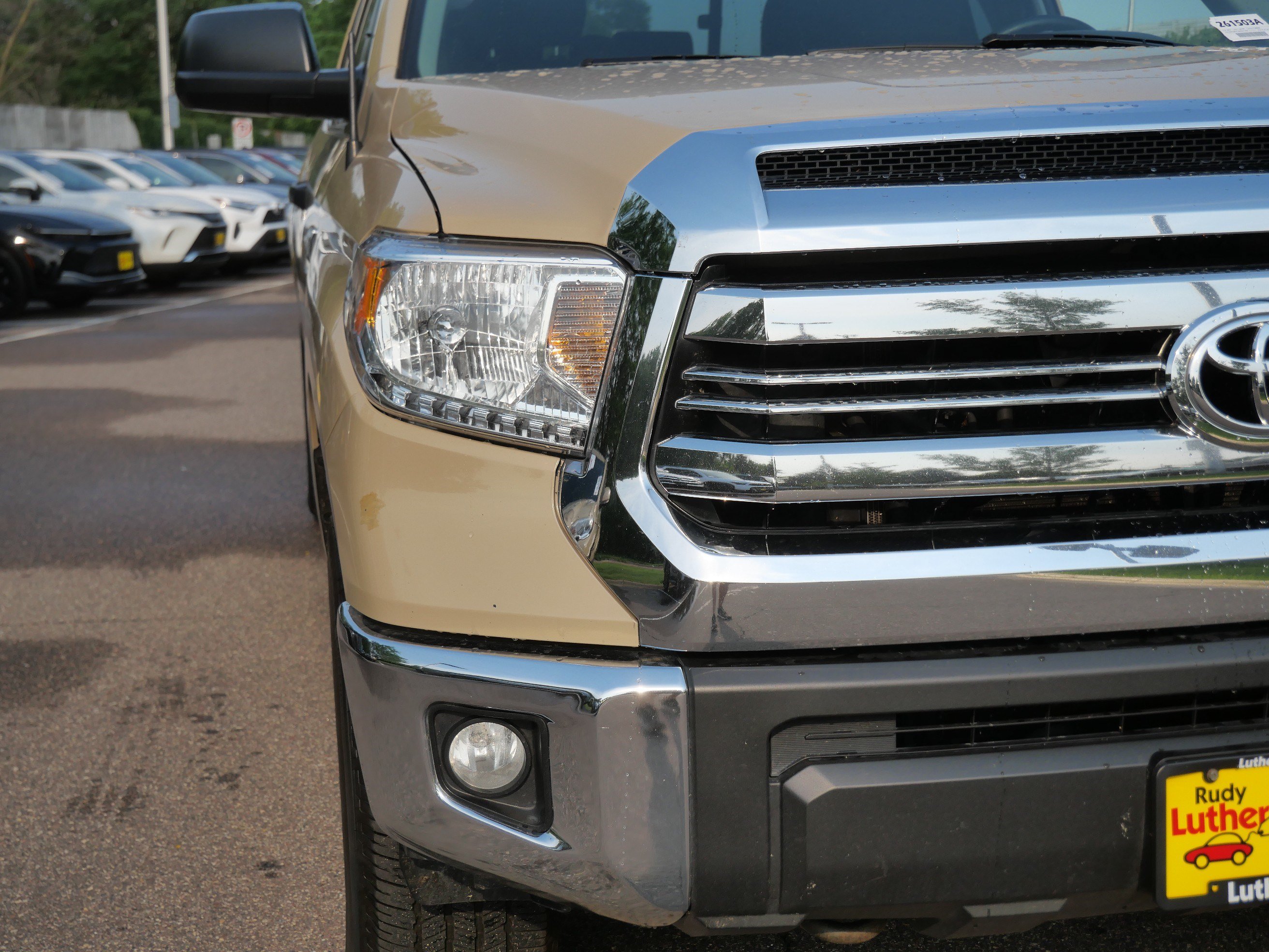 Used 2017 Toyota Tundra SR5 w/ TRD Off Road Package AWD/4WD image 16