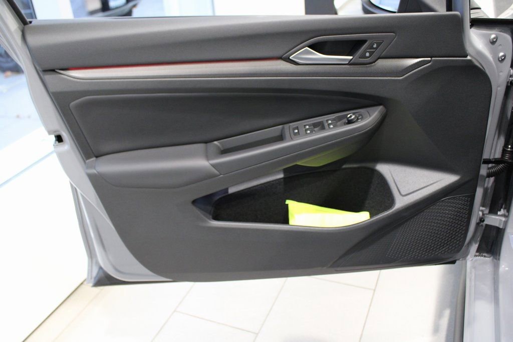 New 2026 Volkswagen GTI SE FWD image 7