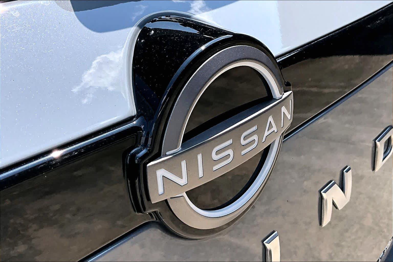 Used 2026 Nissan Rogue SV FWD image 31