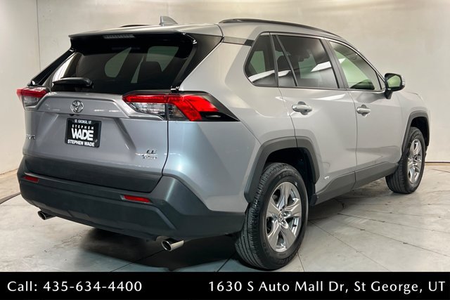 Used 2025 Toyota RAV4 LE AWD/4WD image 5