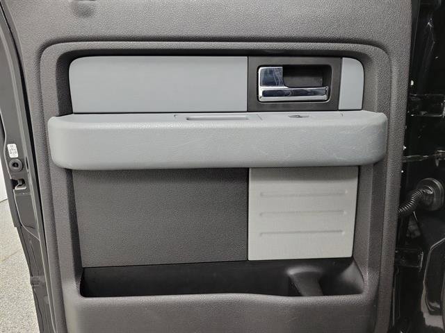 Used 2013 Ford F150 XLT w/ Luxury Equipment Group image 11