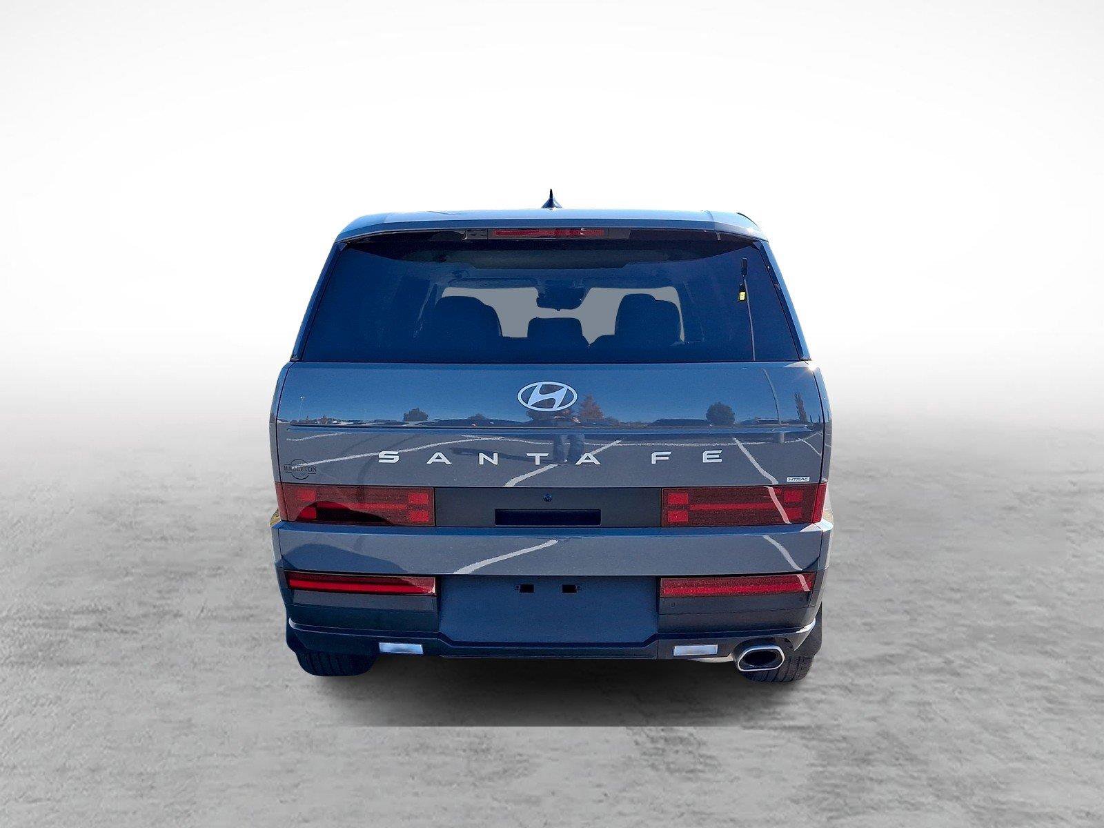 Used 2025 Hyundai Santa Fe SE AWD/4WD image 5