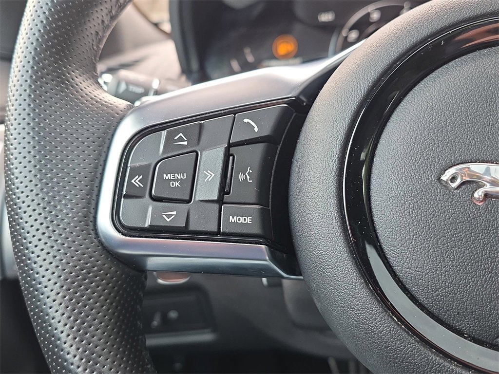 Used 2021 Jaguar F-TYPE R image 18