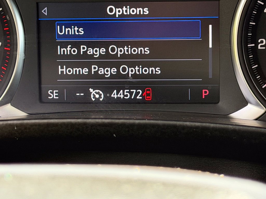 Used 2025 Chevrolet Blazer LT AWD/4WD image 3