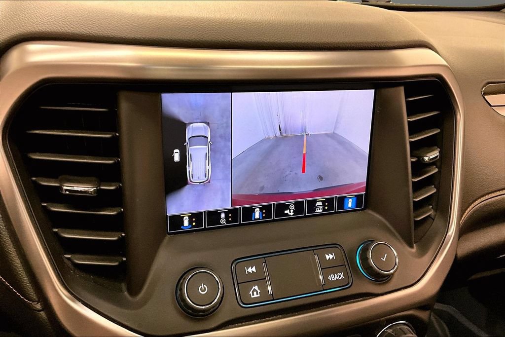 Used 2023 GMC Acadia AT4 w/ Technology Package AWD/4WD image 14