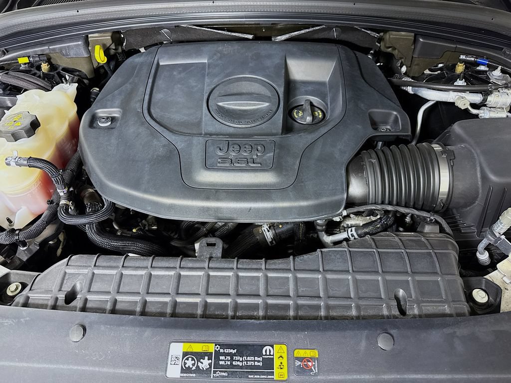 Used 2023 Jeep Grand Cherokee Overland AWD/4WD image 38