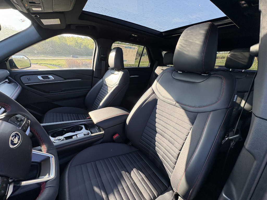 New 2026 Ford Explorer ST-Line AWD/4WD image 32