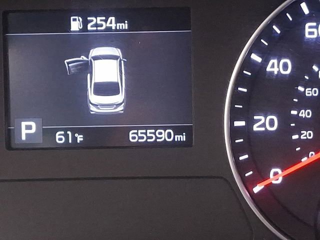 Used 2020 Kia Forte LXS FWD image 29