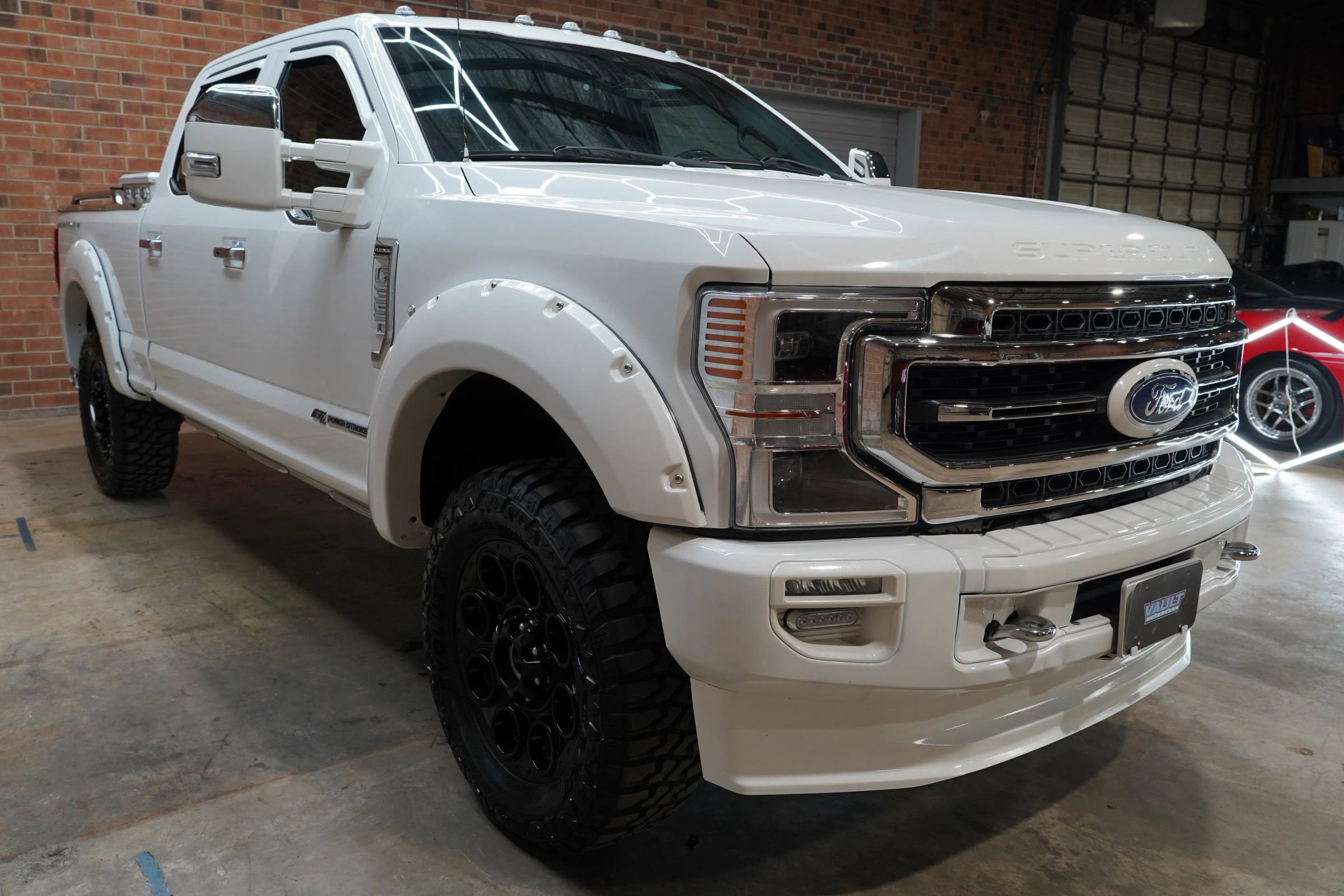 Used 2020 Ford F350 Platinum w/ FX4 Off-Road Package image 20