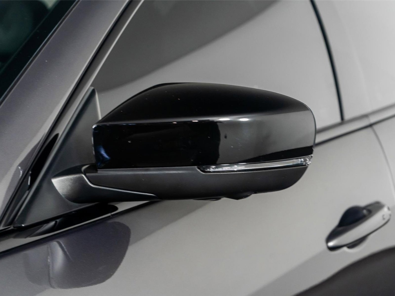 Used 2023 Maserati Ghibli Modena Q4 AWD/4WD image 26