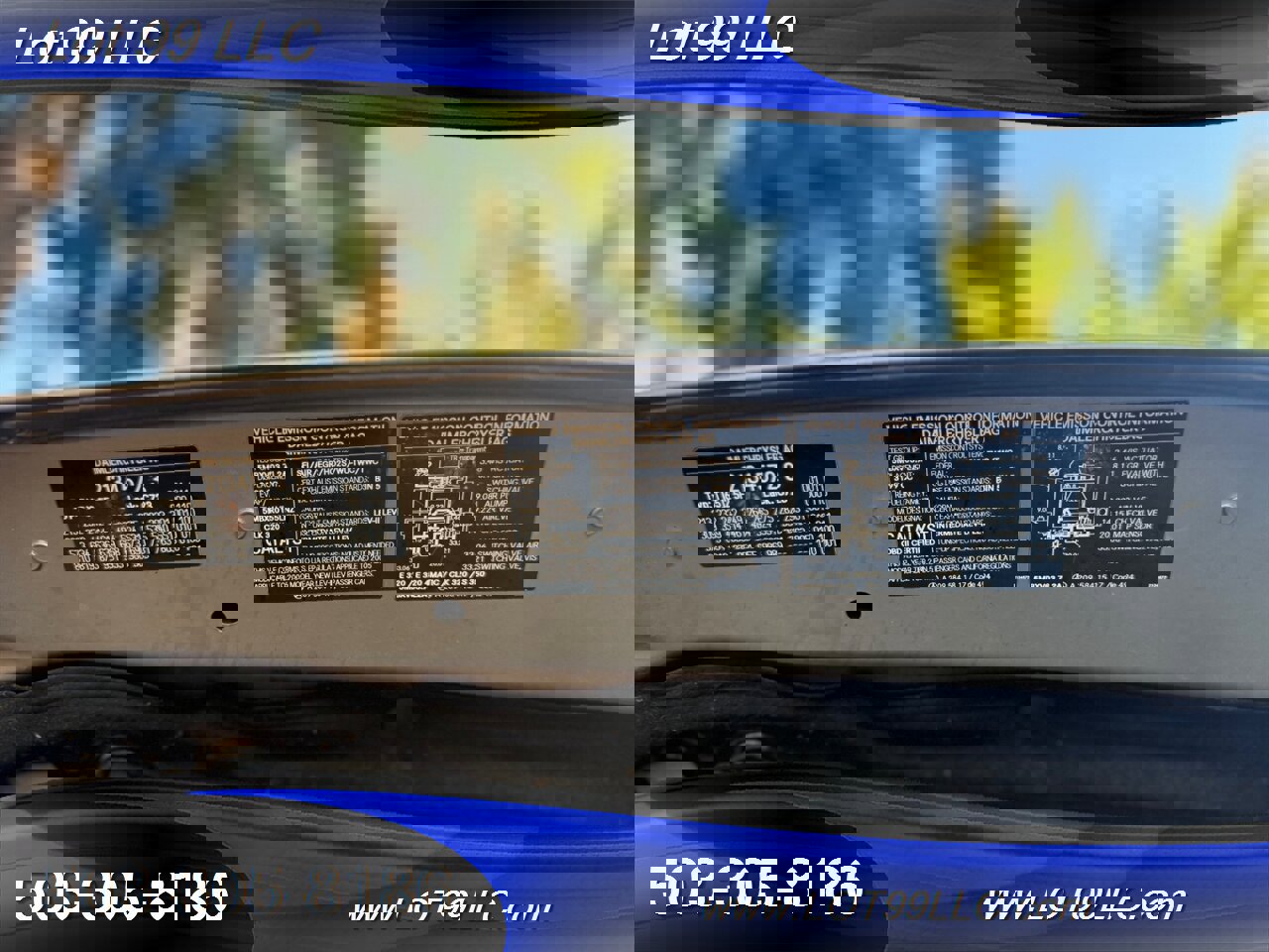 Used 2005 Mercedes-Benz CLK 320 Coupe image 36