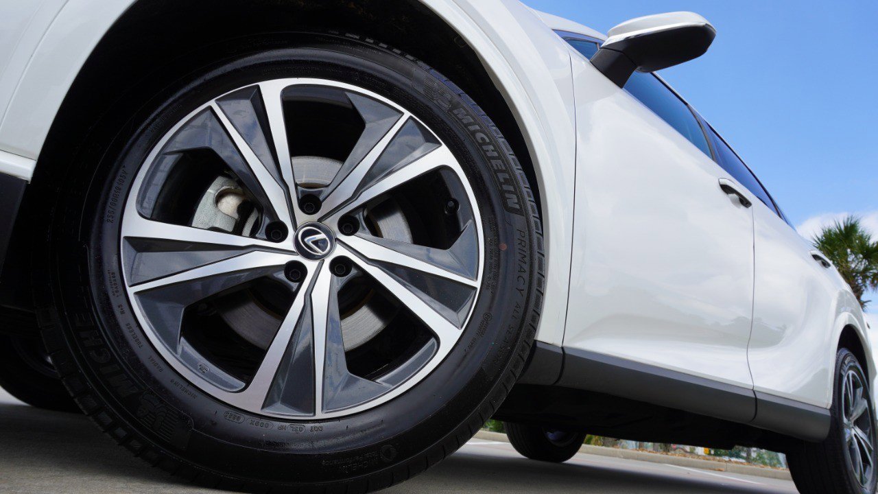 Used 2023 Lexus RX 350 Premium w/ Accessory Package (Z1) FWD image 11
