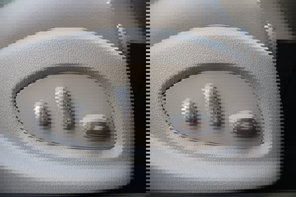 Used 2019 Cadillac XTS Luxury image 33