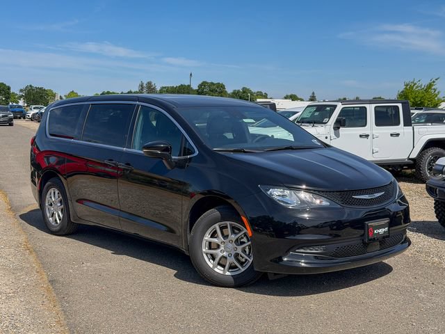 New 2026 Chrysler Voyager LX FWD video 2