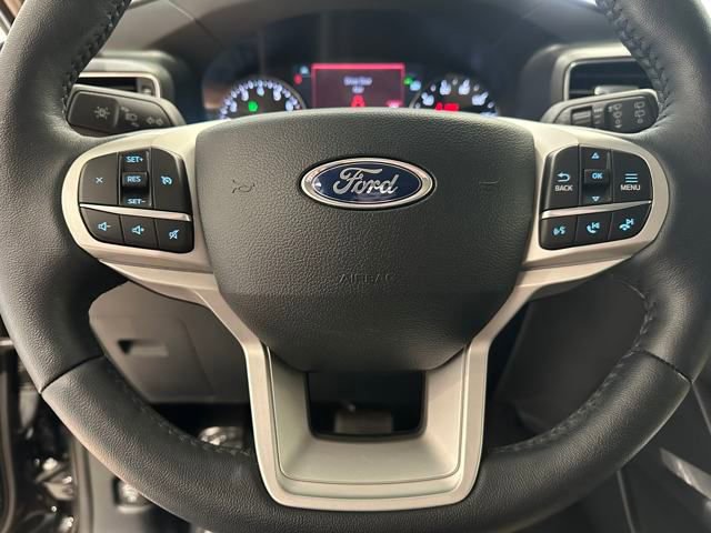Used 2023 Ford Explorer XLT w/ Equipment Group 202A image 9