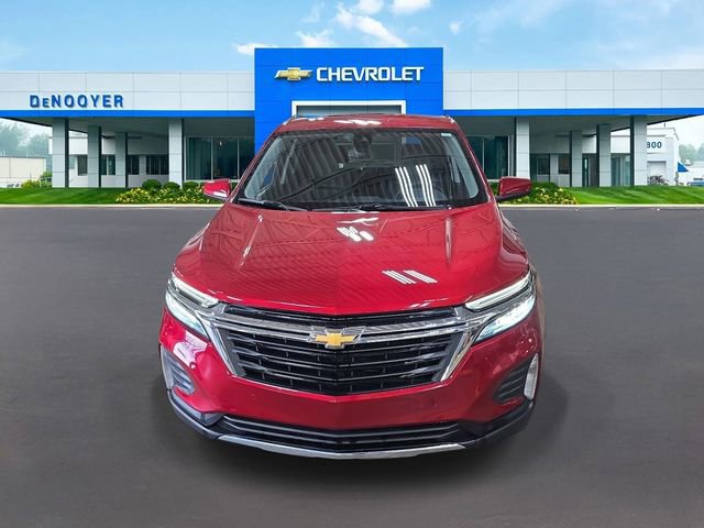 Used 2024 Chevrolet Equinox LT image 2