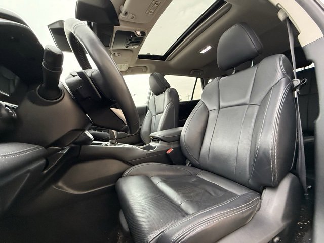 Used 2024 Subaru Outback Touring image 5