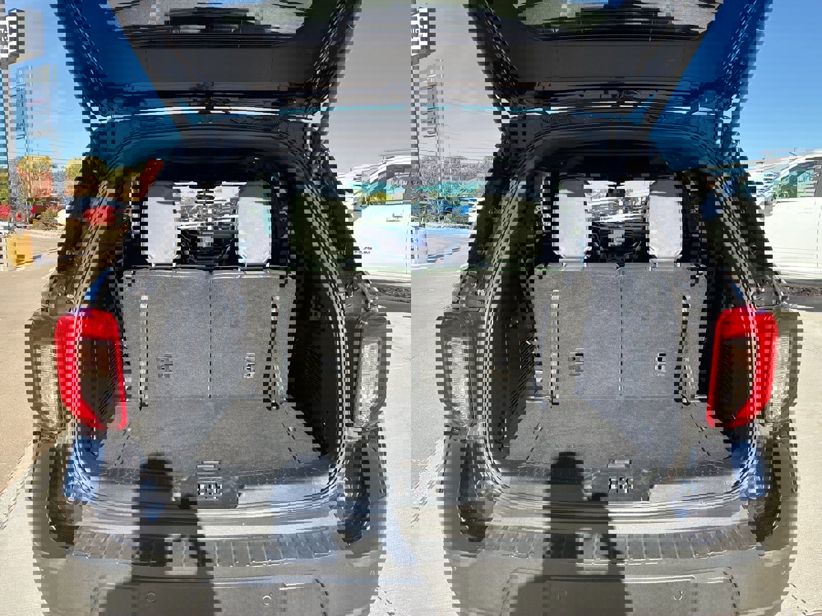 Used 2022 Ford Explorer Timberline image 6