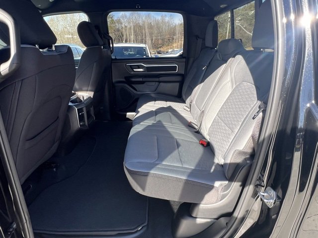 New 2026 RAM 1500 4x4 Crew Cab image 23
