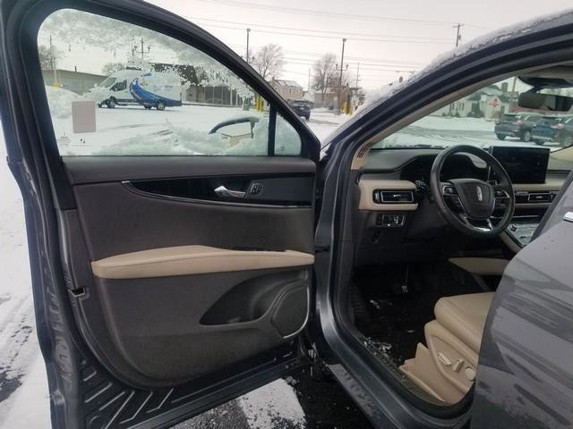 Used 2022 Lincoln Nautilus AWD image 10