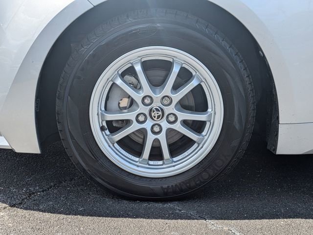 Used 2021 Toyota Corolla LE FWD image 14